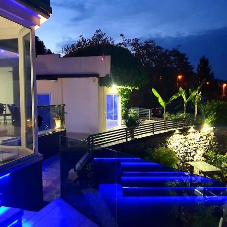 Penthouse Jacuzzi & Pool Apartmants Опатия Экстерьер фото