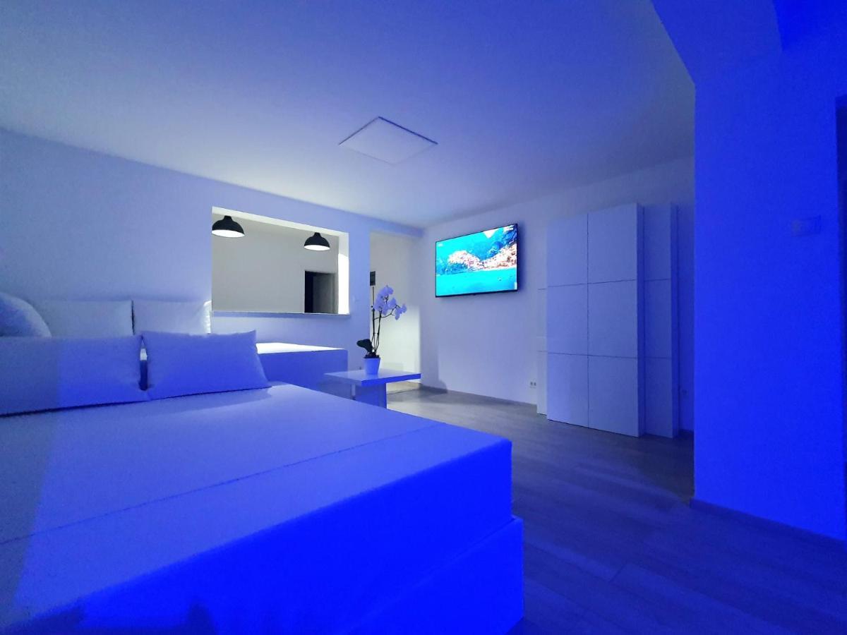 Penthouse Jacuzzi & Pool Apartmants Опатия Экстерьер фото