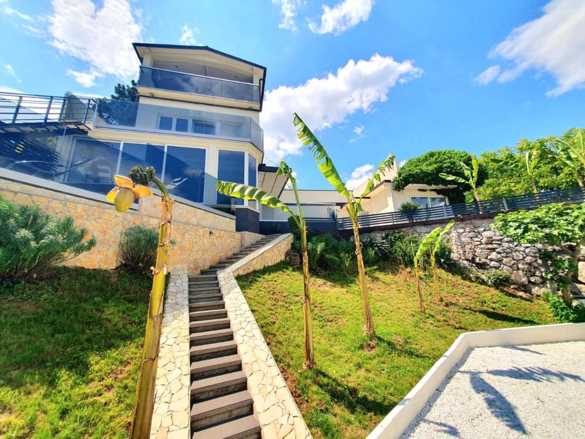Penthouse Jacuzzi & Pool Apartmants Опатия Экстерьер фото