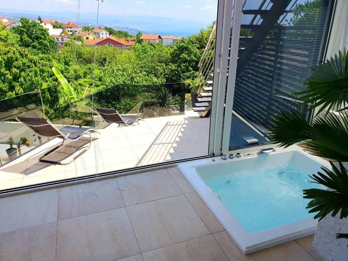 Penthouse Jacuzzi & Pool Apartmants Опатия Экстерьер фото