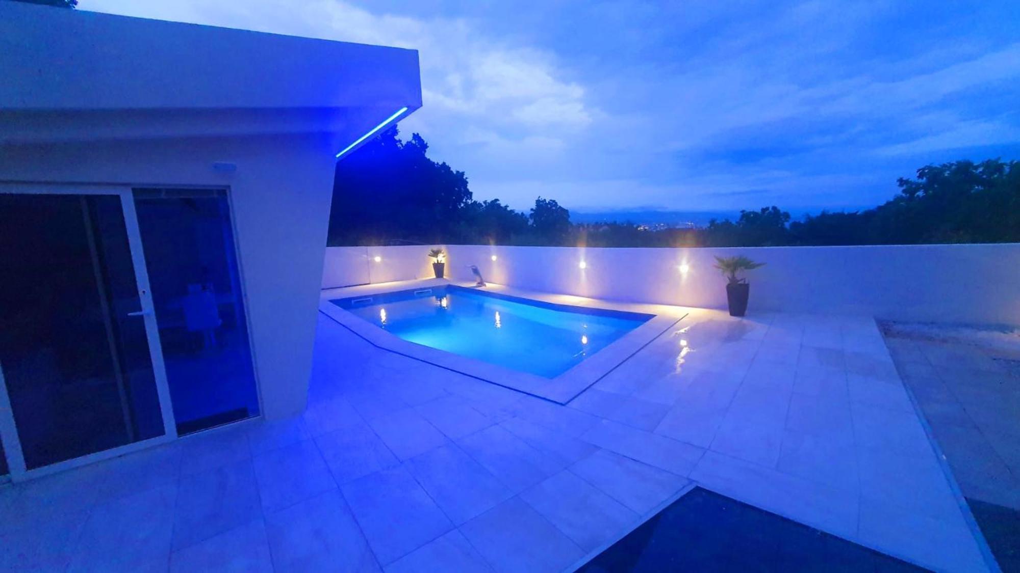 Penthouse Jacuzzi & Pool Apartmants Опатия Экстерьер фото