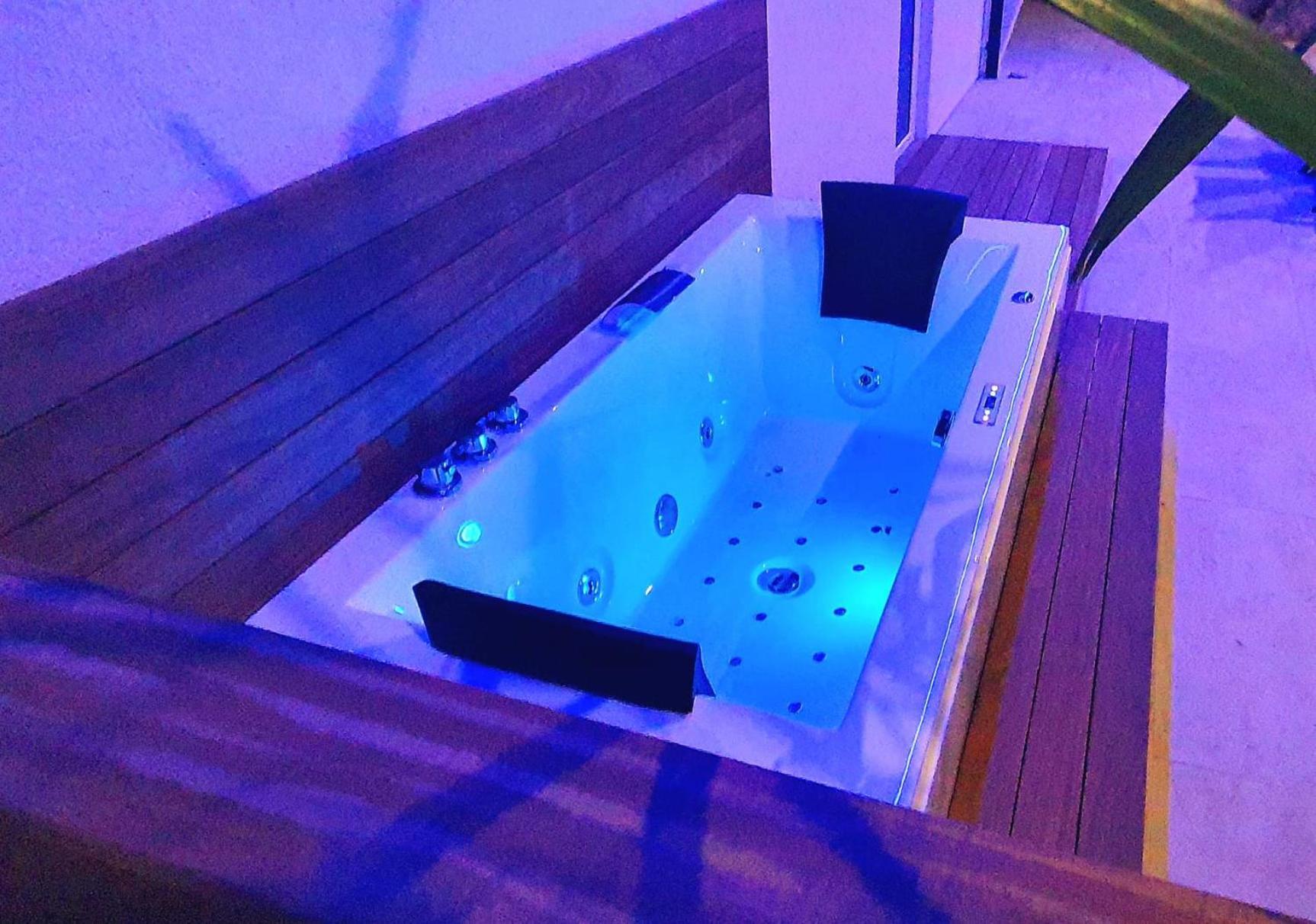 Penthouse Jacuzzi & Pool Apartmants Опатия Экстерьер фото